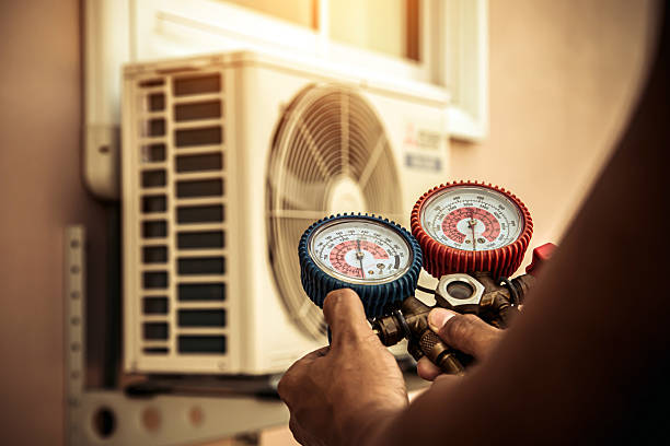 Professional Emergency Hvac technician working in Verbena, AL